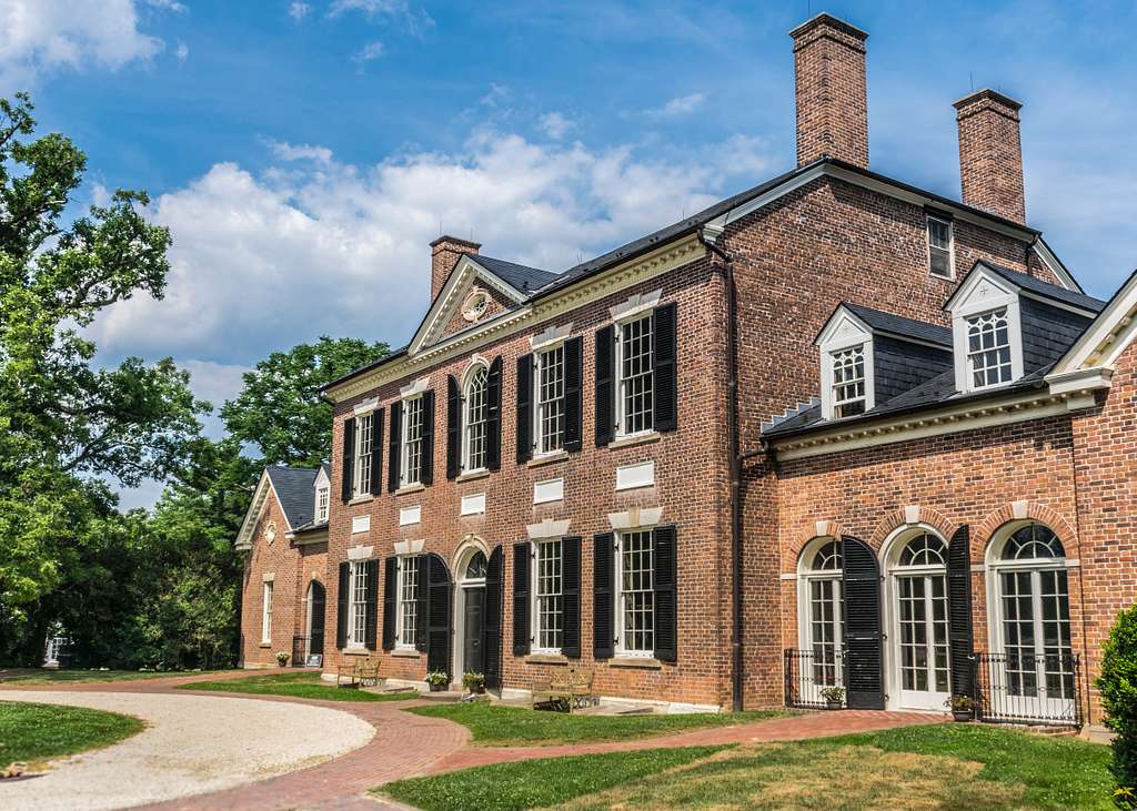 Woodlawn Manor
